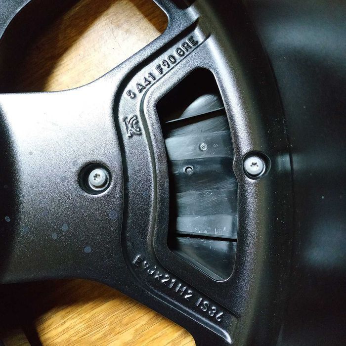 R21 9J оригінал BMW iX (i20) іХ(і20) стиль 1010/1011/1012 диск бмв