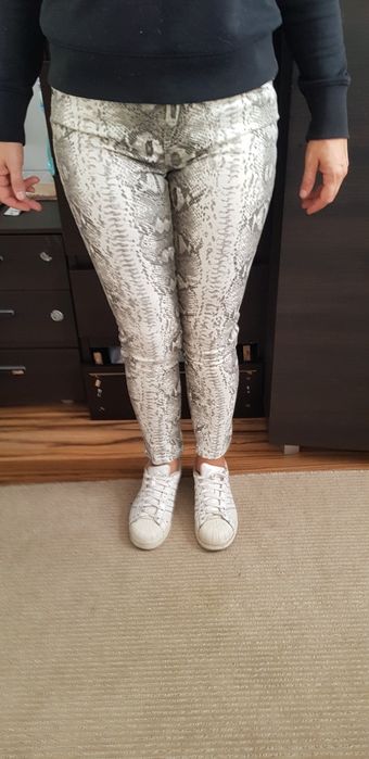 Spodnie damskie     .