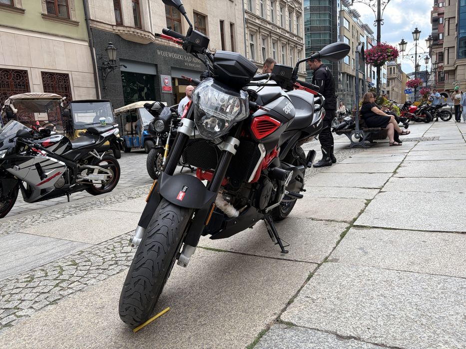 Aprilia shiver 900