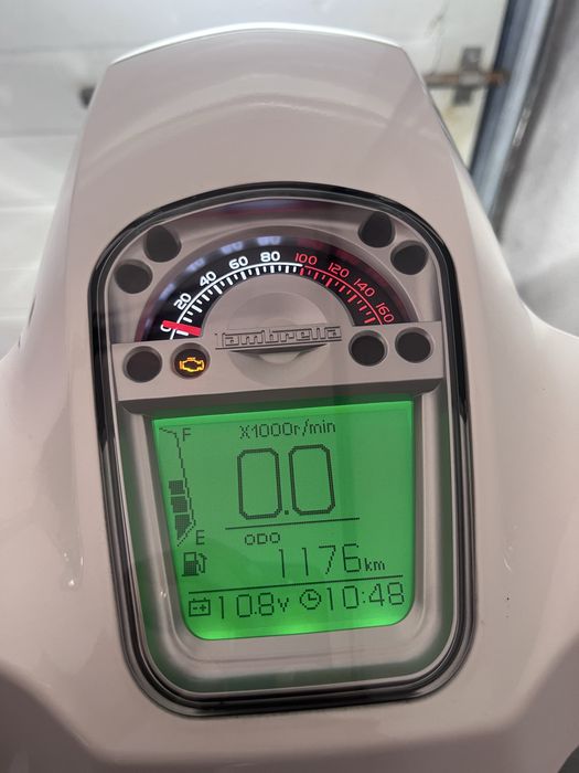 Lambretta V125 Special (reservada)