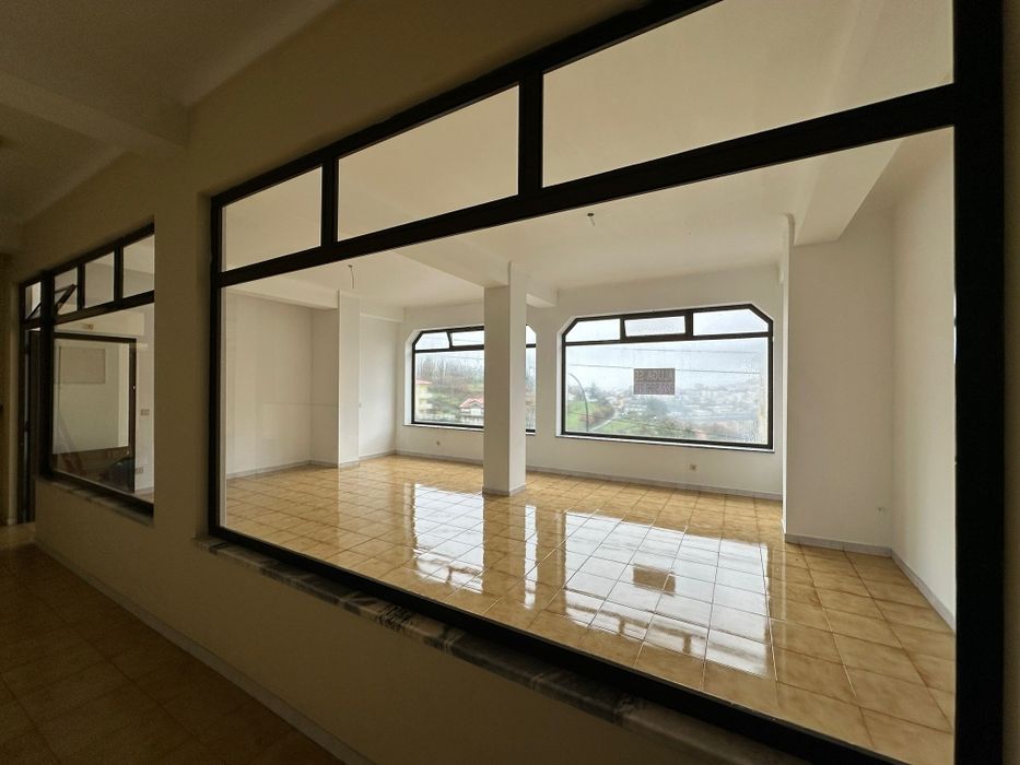 Vende-se loja comercial