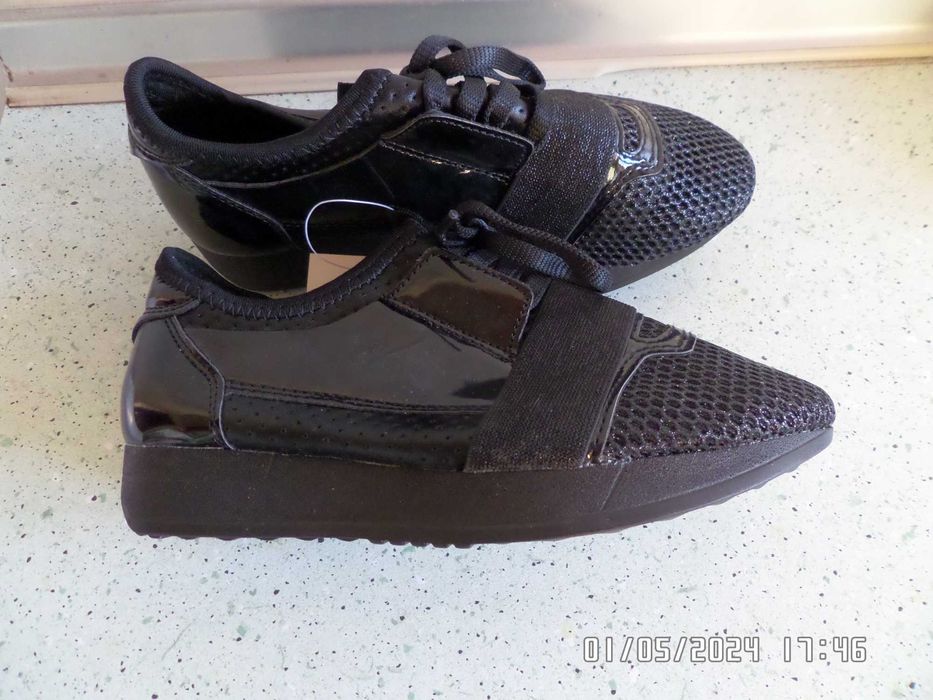 Nowe czarne i srebrne  błyszczące  adidasy 2 pary  34/35