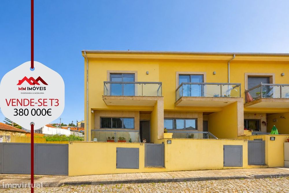 Moradia T3 | Fânzeres | 3 Frentes | Garagem 3/4 carros