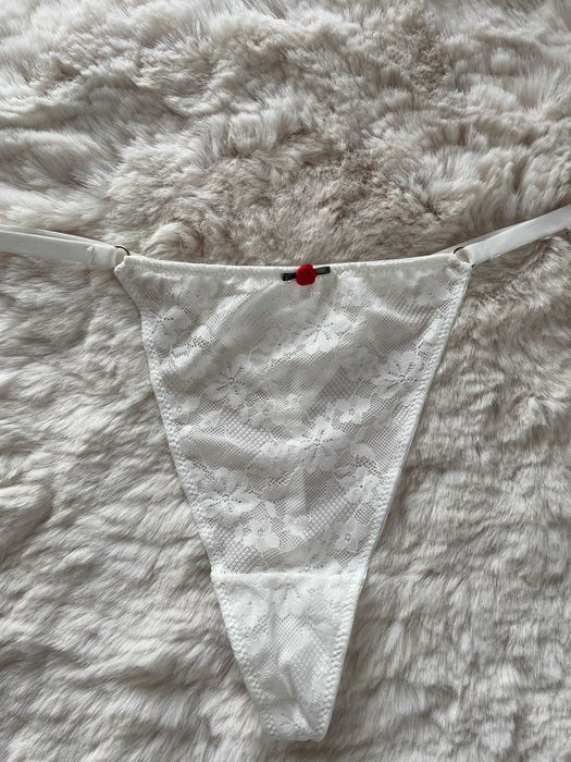 1x białe stringi 2XL