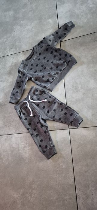Komplet,  bluza i spodnie. 12-18 miesiecy. Uniseks