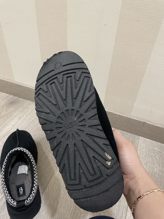 Оригінальні UGG Taz б/в