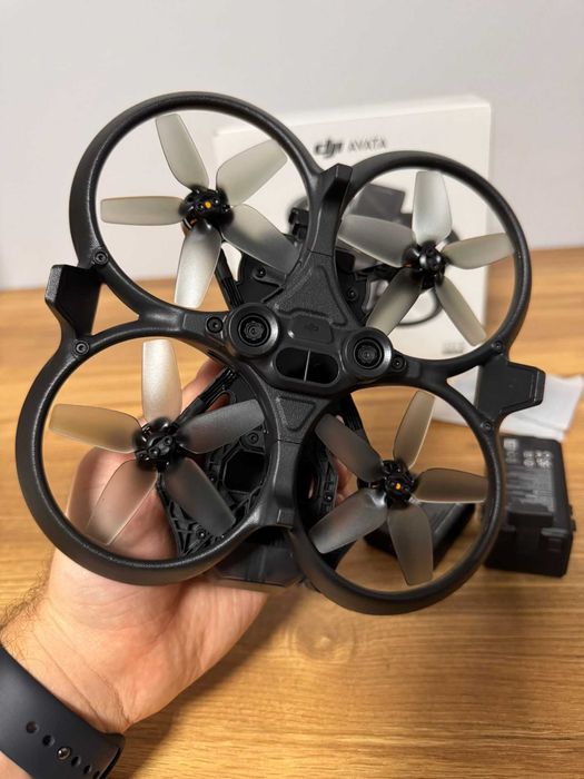 DJI Avata - Jak NOWY! | Gwarancja (faktura 06.2024) | 2 Baterie | Body