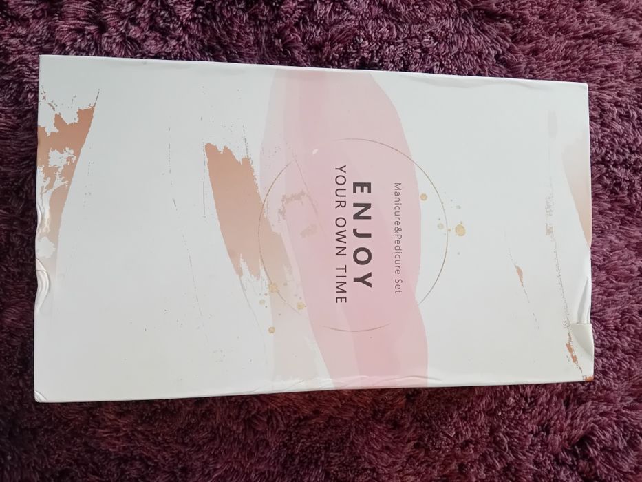 Bezprzewodowy zestaw do manicure/pedicure