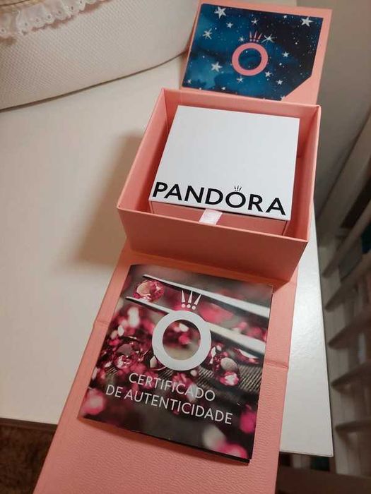 Pândora colar e pendente