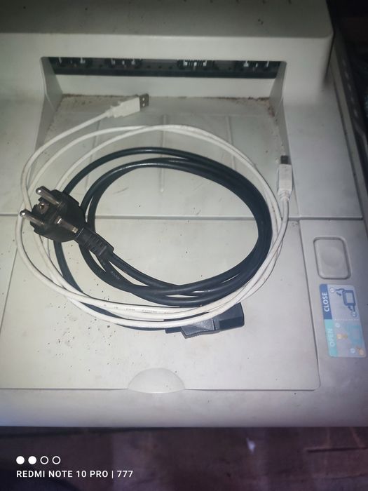 Принтер кольоровий. Не пересилаю