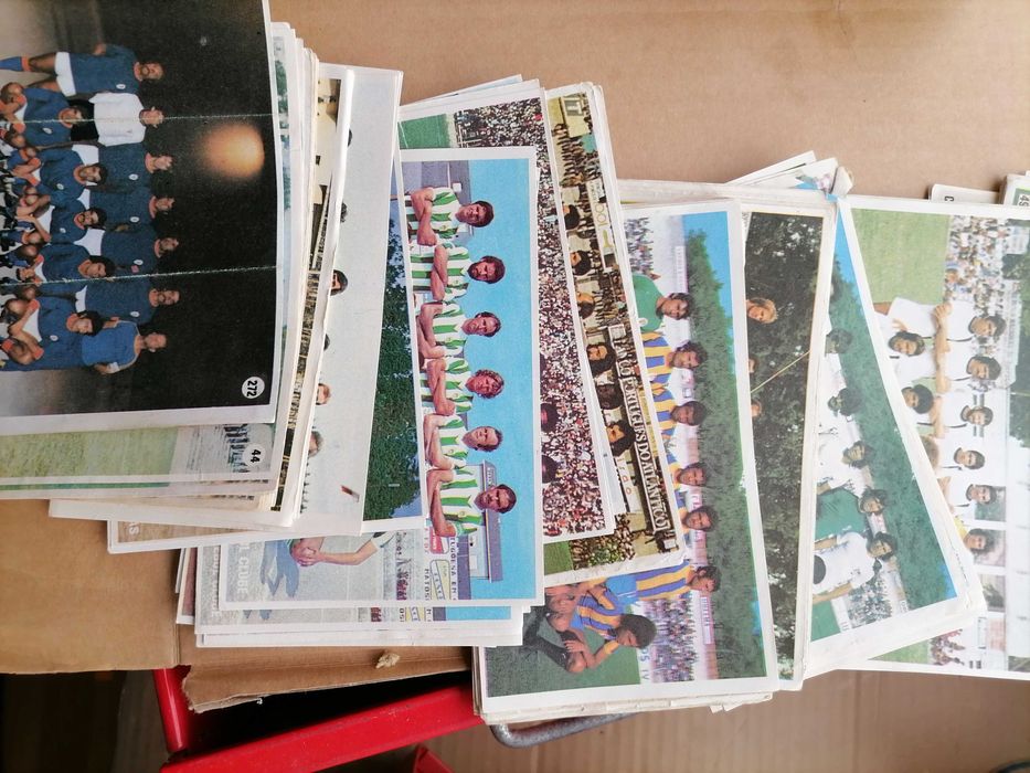 Cromos Equipas 1ª / 2ª e 3ª Divisão Nºs 80's