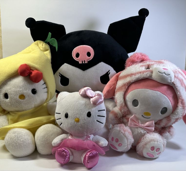 Мʼякі іграшки Hello Kitty