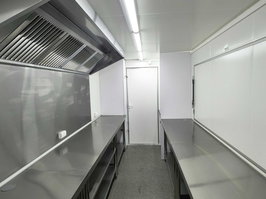 przyczepa GASTRONOMICZNA - wyposażona - 5x2m PREMIUM - leasing 700zł