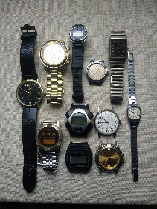 лот часов под реставрацию