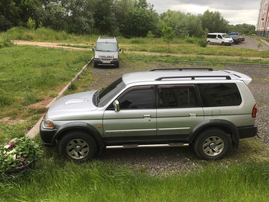 Mitsubishi Pagero Sport 2.5 Дизель