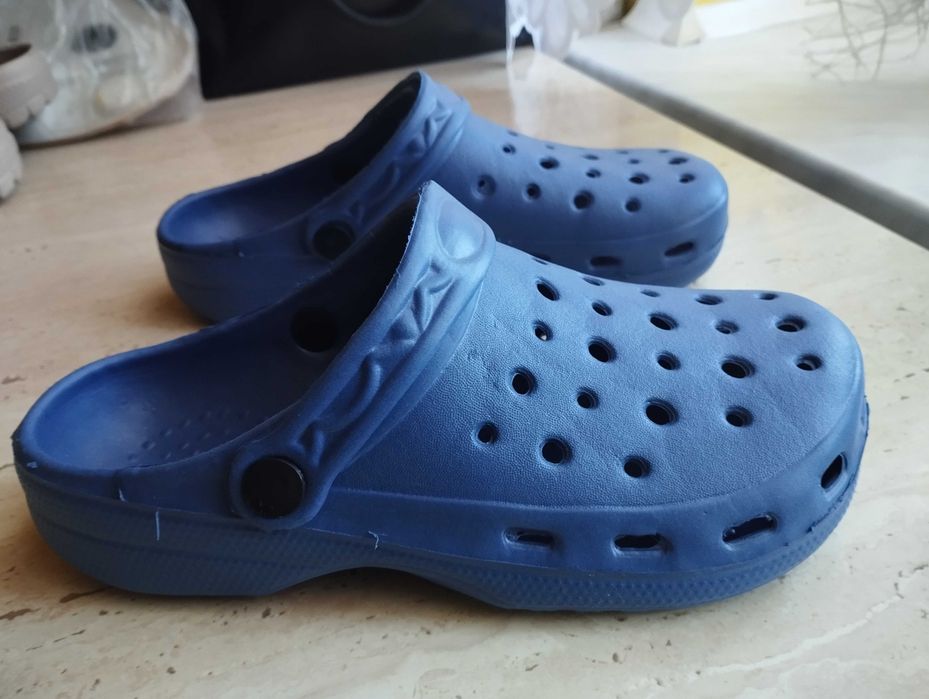 Klapki damskie, dziewczęce