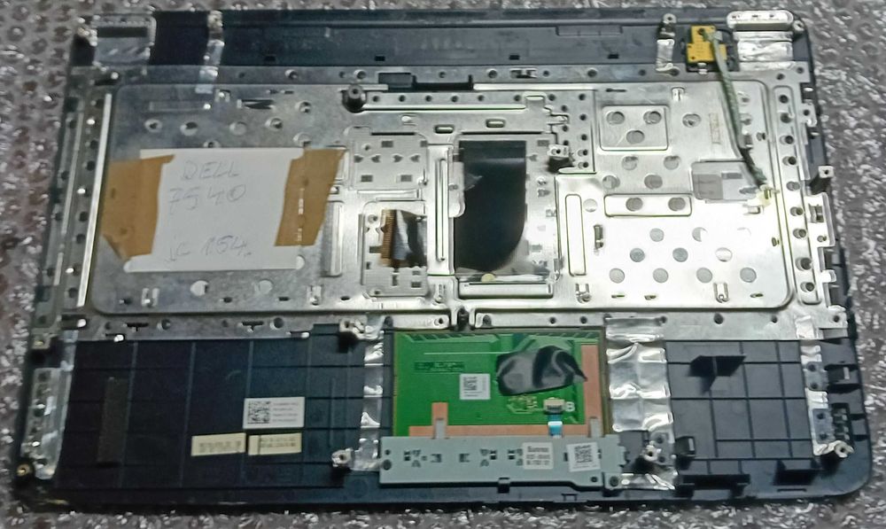 palmrest z klawiatura Dell 7540