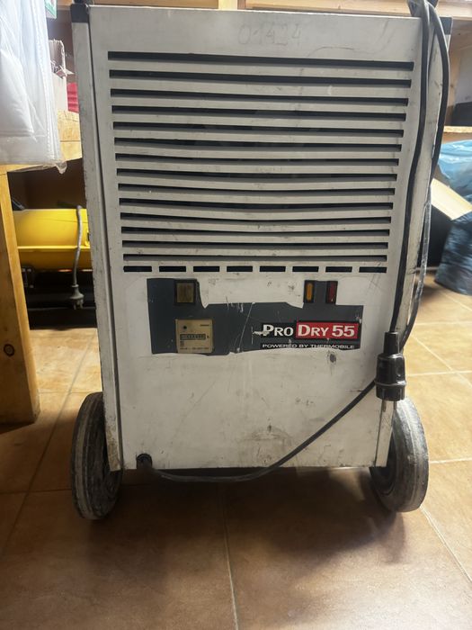 Osuszacz pochlaniach wilgoci 55l profejsonalny