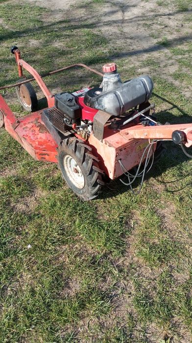3Kosiarka karczownika bucher 8.5 HP Briggs stratton