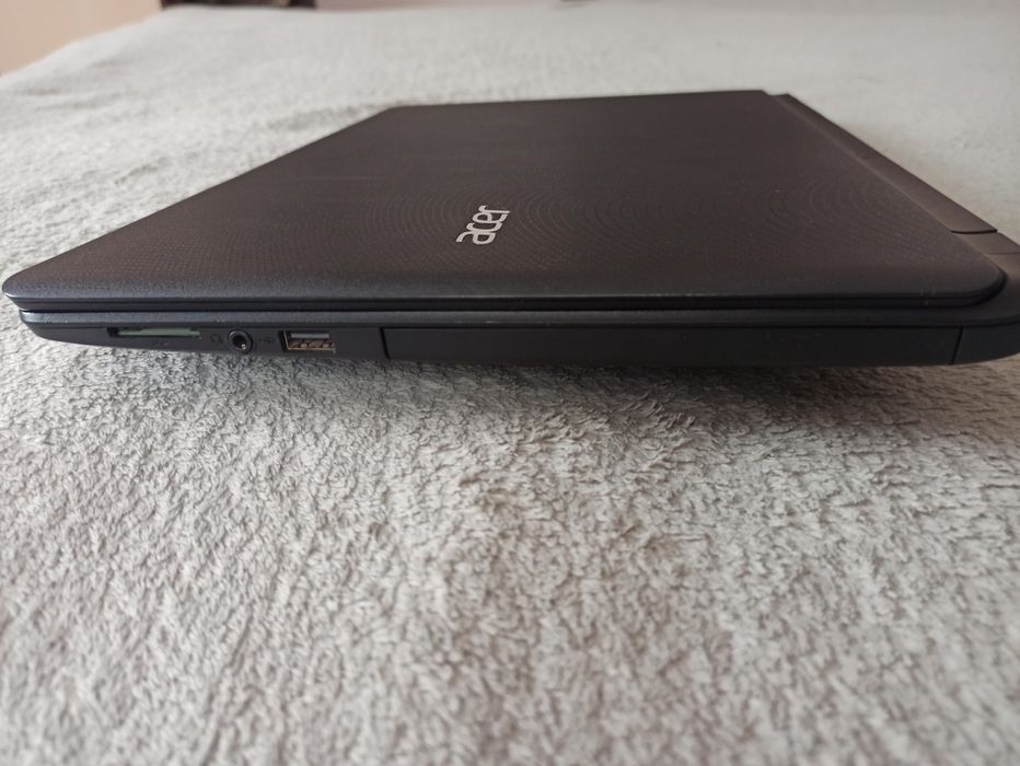 Ноутбук Acer Aspire ES1-533