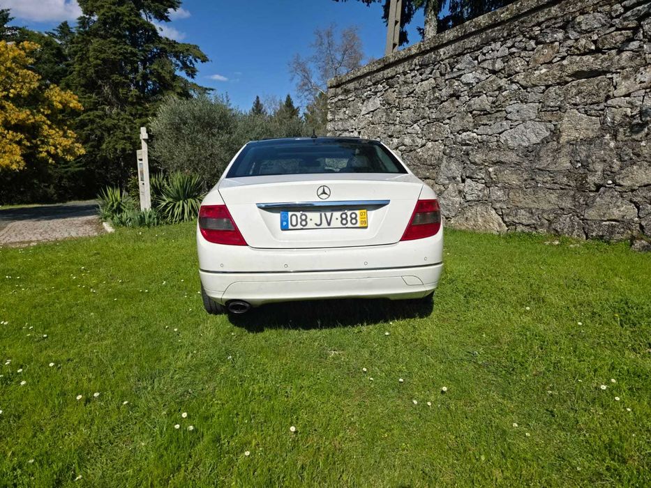 Mercedes-Benz c220