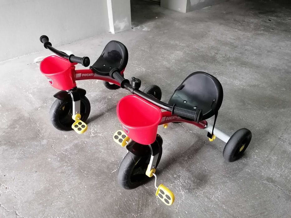 Triciclo criança ducati