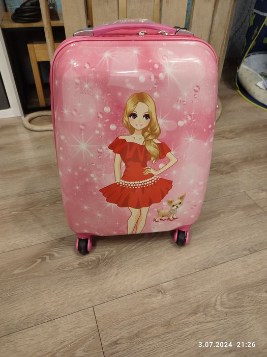 Nowa walizka podróżna dla dziecka Piosenkarka