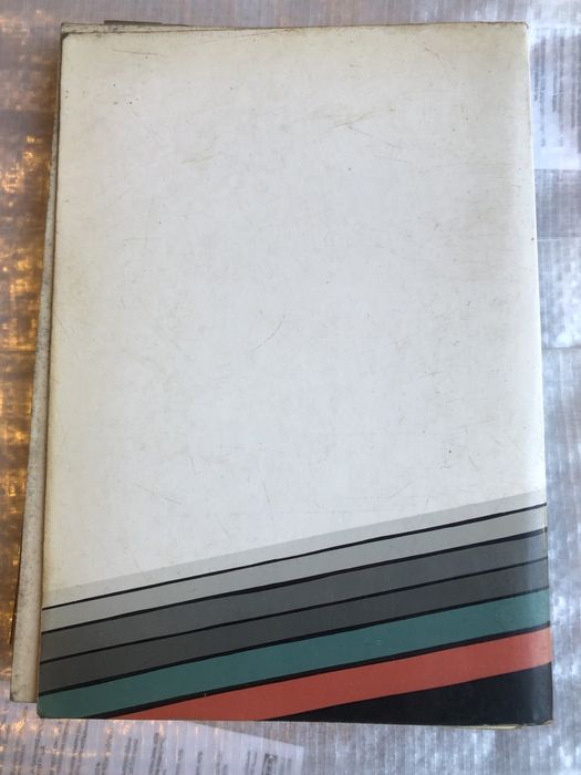 Livro Humberto Delgado assinato de um heroi