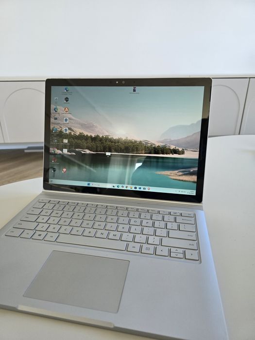 Microsoft Surface Book 1703 – najmocniejsza konfiguracja | stan idealn