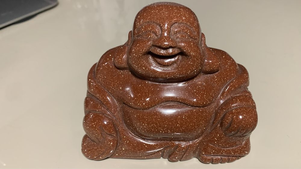 статуетка Будди из камня