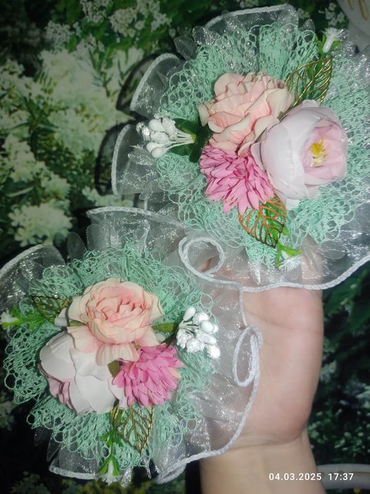 Пара з комісією ОЛХ Бантики з квітами для дівчаток