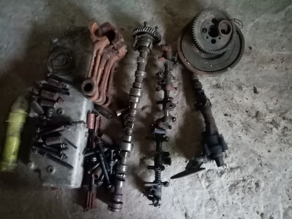 Запчастини до двигуна Ом 352