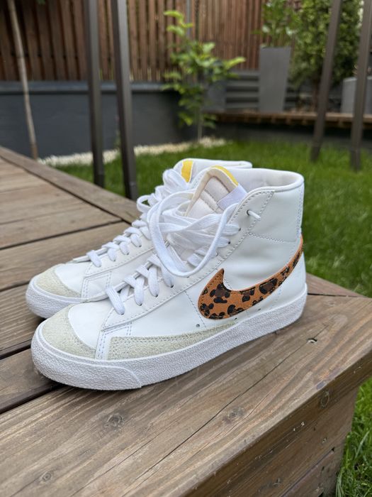 Кросівки Nike Blazer Mid ’77.