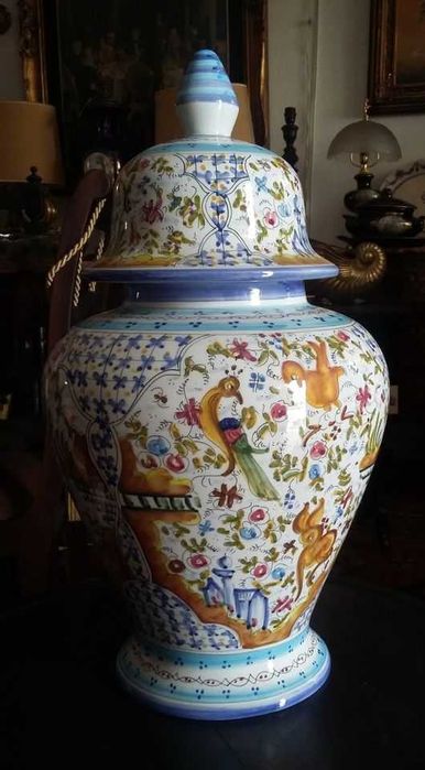Vários Potes antigos em porcelana - Ler descrição no anúncio