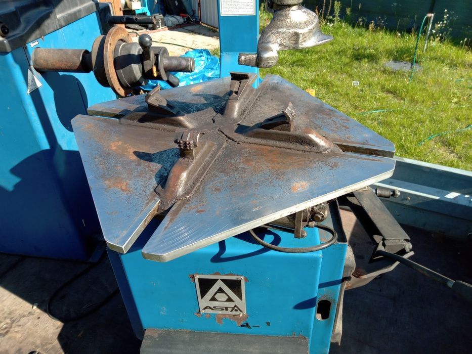 Wyważarka Montażownia 220V