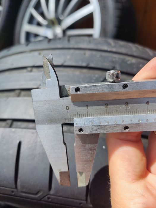 Alufelgi AVUS AC-M01 17' z oponami Hankook Ventus Prime 3 225/45/17