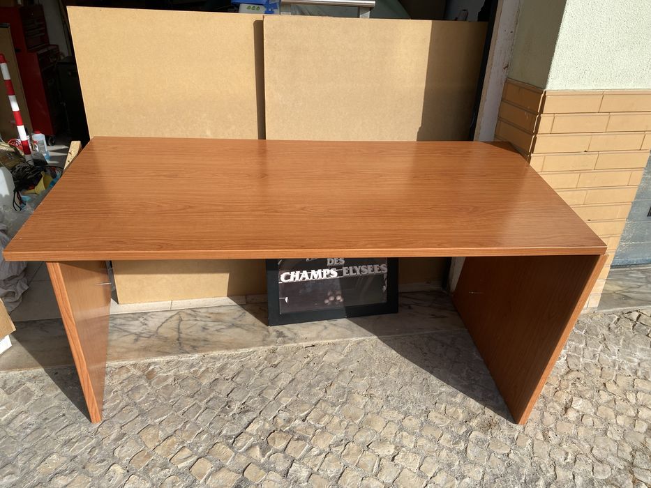 Secretaria e cadeira