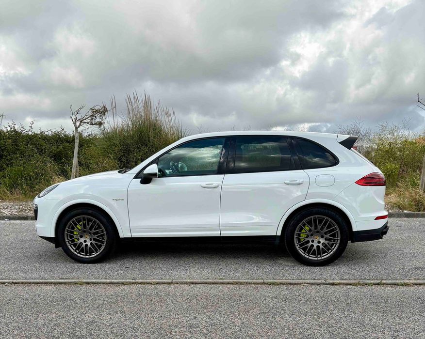 Porsche Cayenne S E-Hybrid