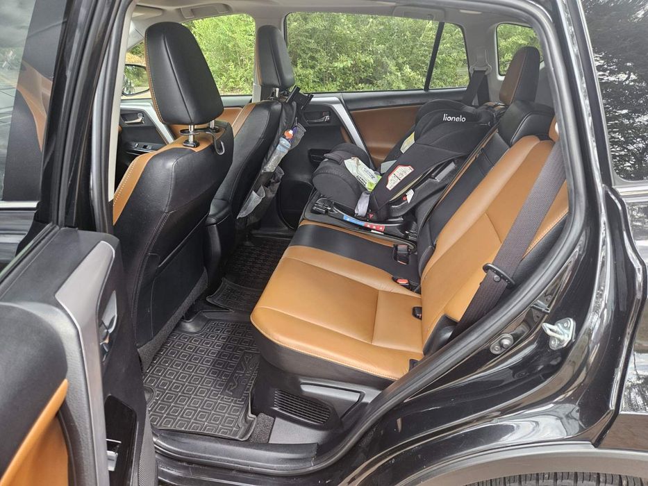 Продам Toyota RAV4 2.5 AWD