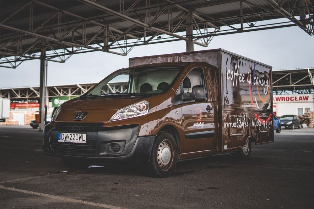 Peugeot Expert  Peugeot Expert mobilna kawiarnia coffeetruck FV23% kompletny salon PL