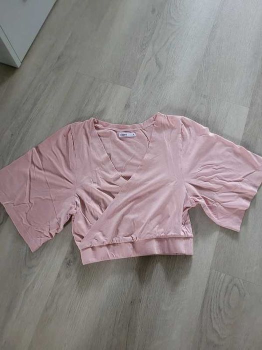 Różowy crop top r.36 Cropp