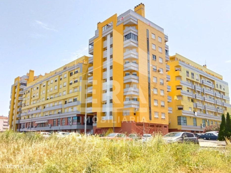 Apartamento Duplex T5 em S. Domingos, Santarém