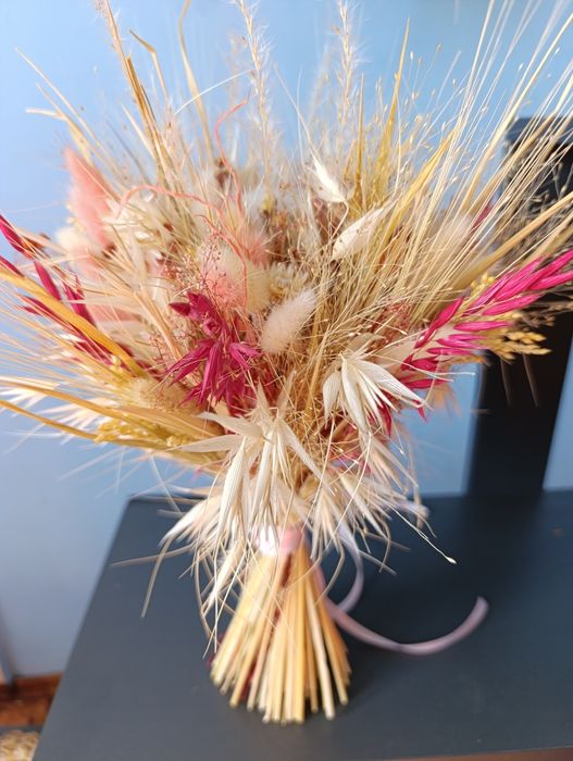 Букети  із сухоцвітів  та стабілізованих рослин