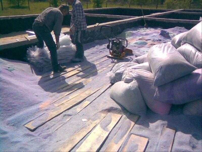 Ocieplenie, poliuretan, izolacja, jak styropian lub wełna