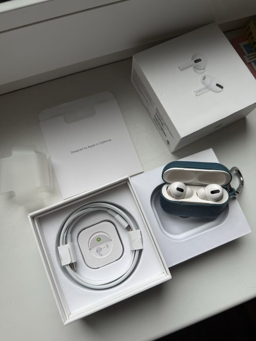 Навушники apple airpods pro