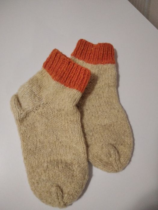 Носочки вязаные ,ручная работа.