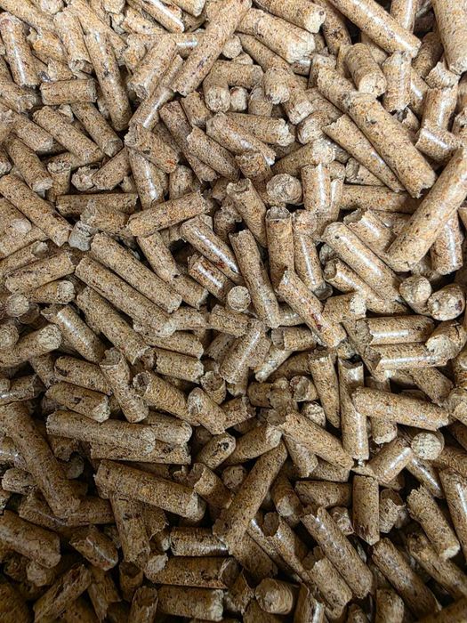 Certyfikowany Pellet Drzewny Sosna / Dąb - EnPlus A1/ IBiC A1 - 1005 KG - 67 Worków x 15 kg - Śląsk / Olczyk / Anpol- Śląsk