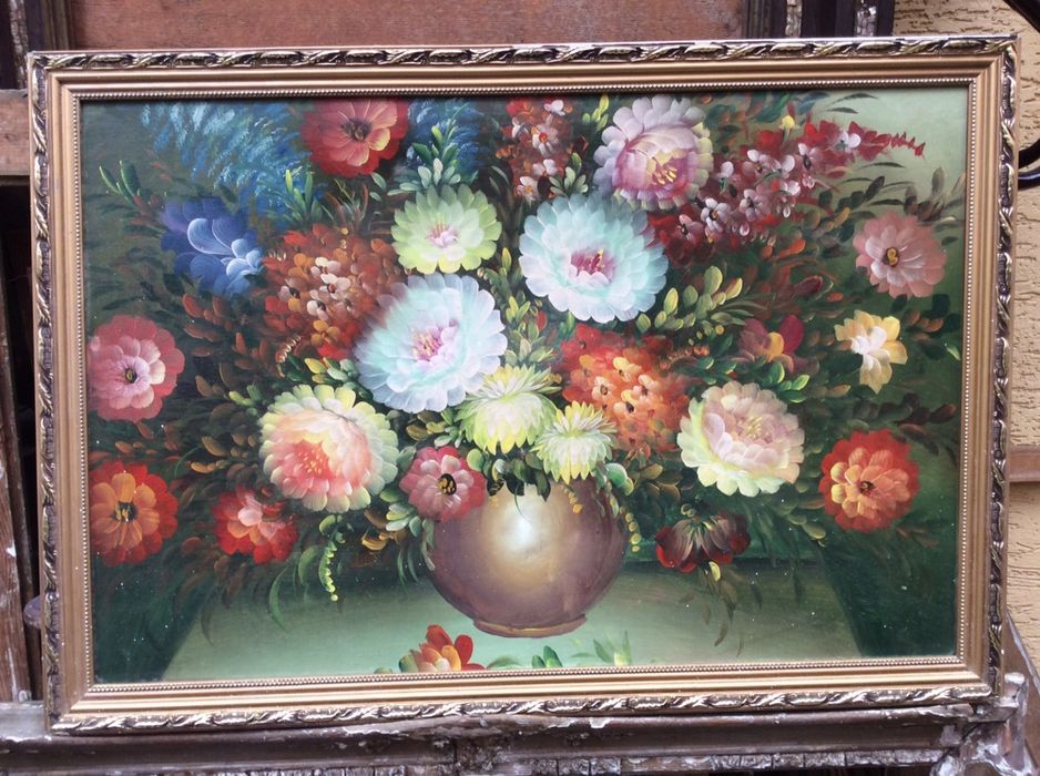 Старые картины.