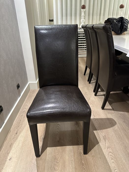 10 Cadeiras tipo Pele Castanhas