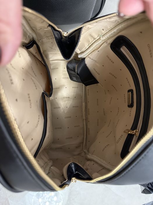 Рюкзак Guess рюкзак